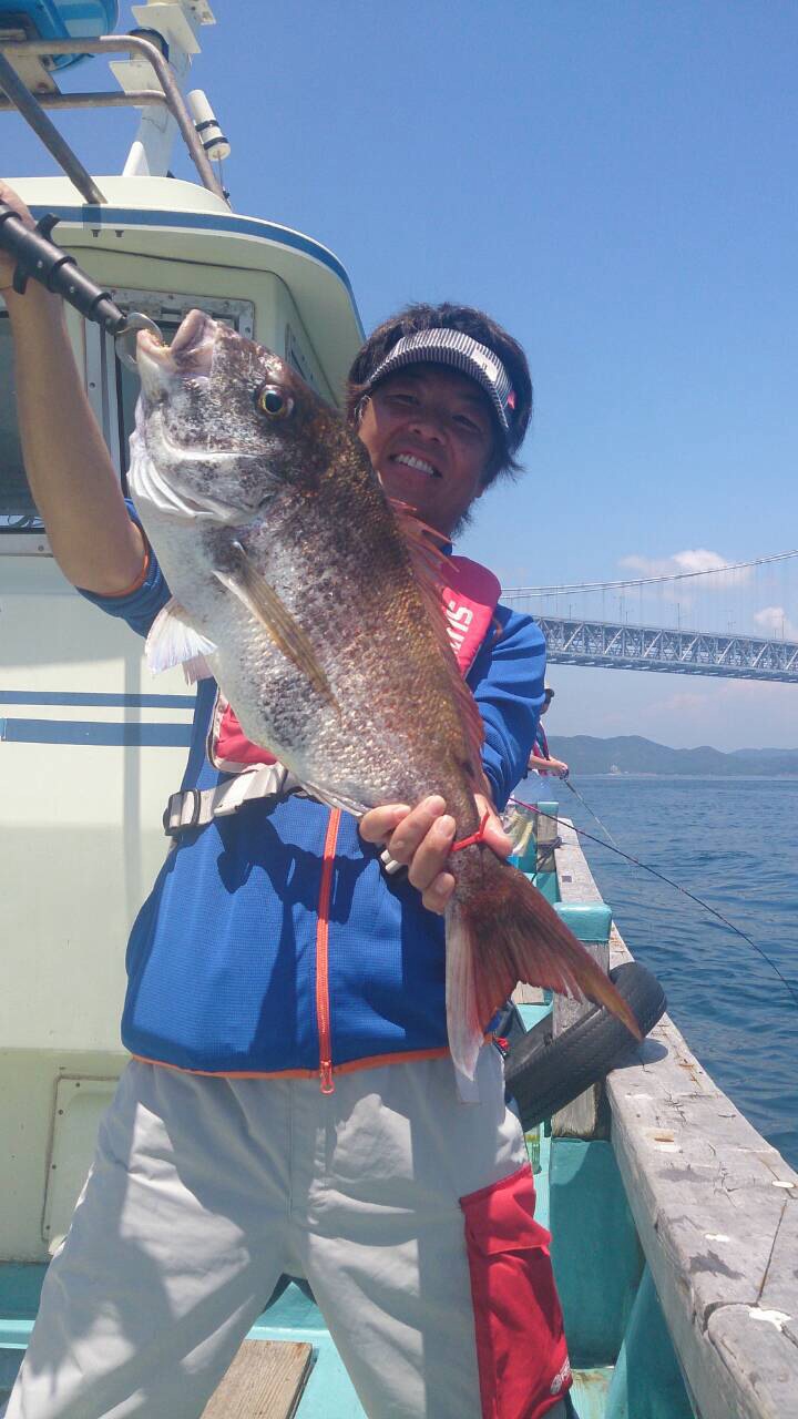 徳島県鳴門市でタイラバ(鯛カブラ)真鯛11枚の釣果!