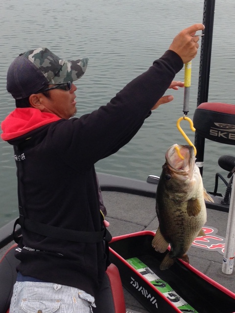 琵琶湖 レアリス講習でブラックバス釣果