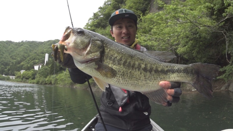 岡山県 河本ダムのルアー釣りでバス釣果