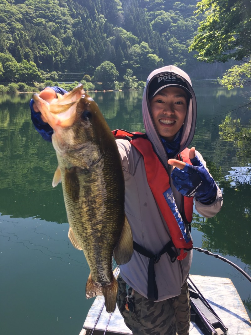 岡山県リザーバーのバス釣りでブラックバス釣果