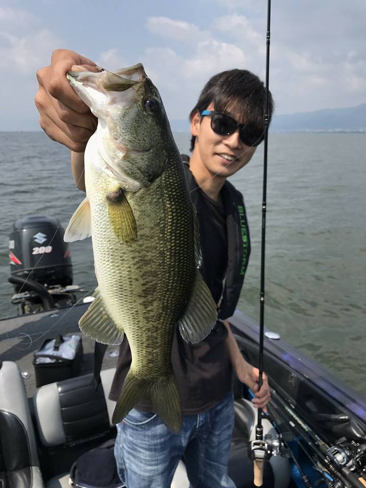 琵琶湖 国保プロのガイドでブラックバス釣果
