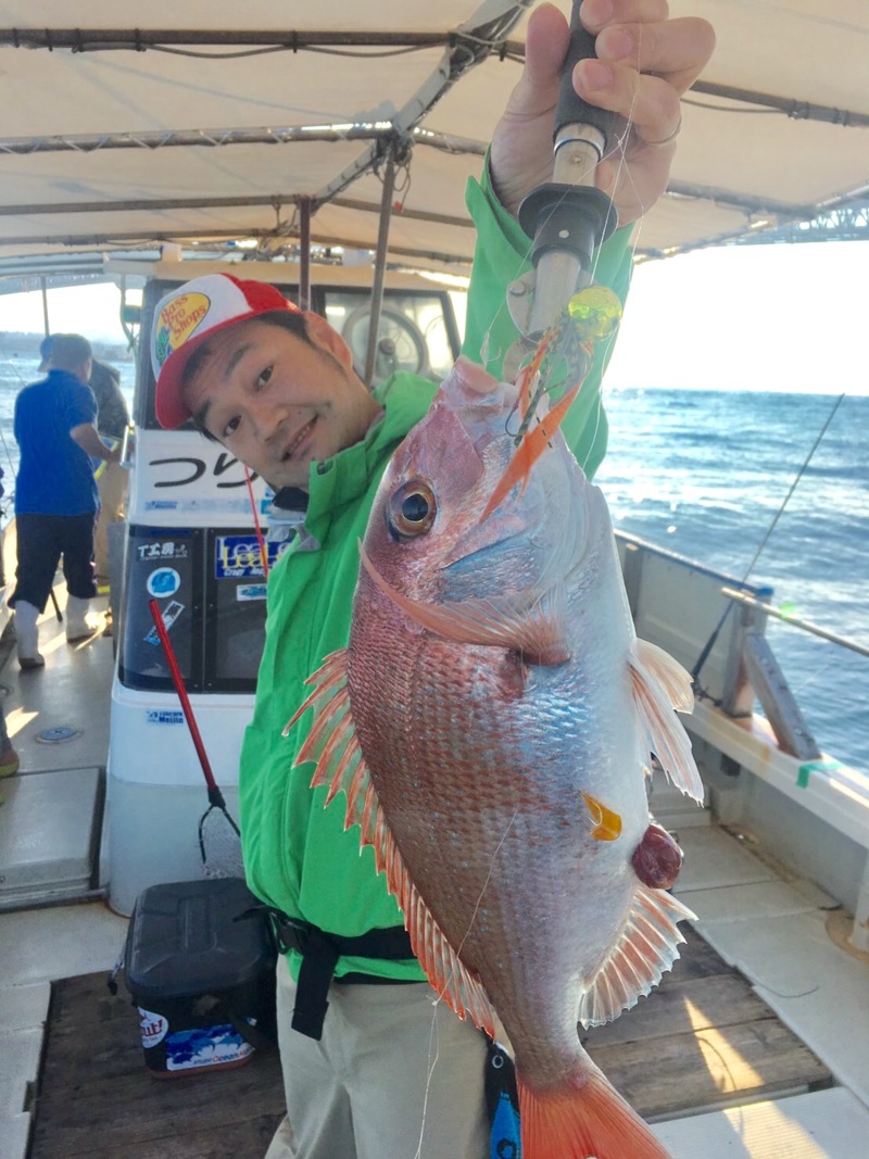 明石 中島丸さんで船釣り 鯛・タコ釣果