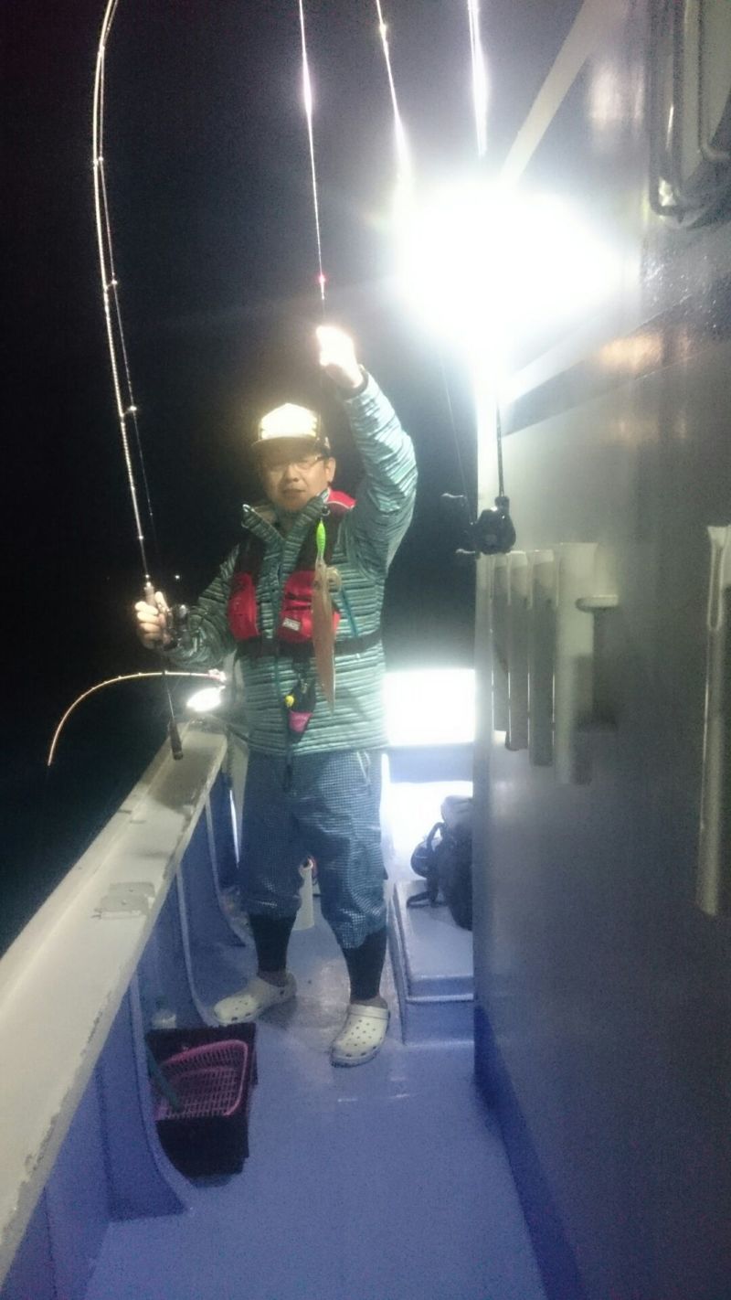 鳥取 久幸丸さん イカメタルでマイカ釣果