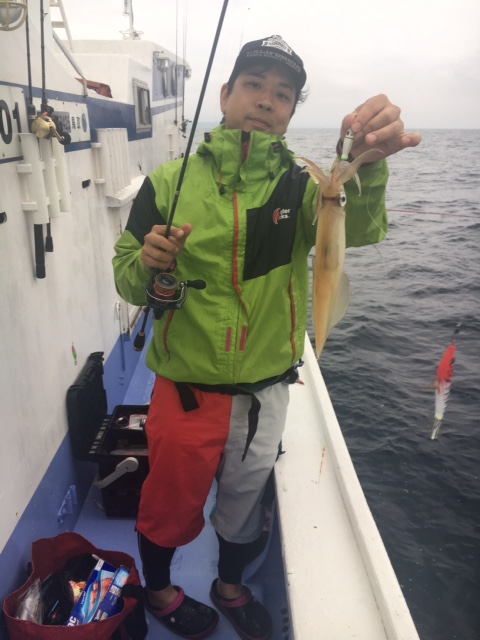 鳥取でイカメタルゲーム ケンサキイカ釣果