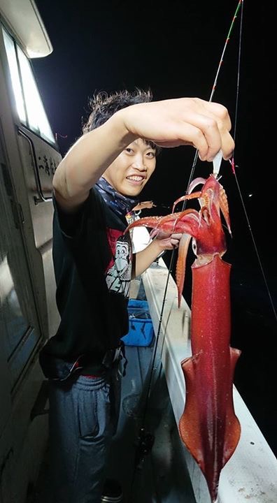 鳥取賀露港 海佐知丸さんのイカメタル・オモリグでマイカ釣果