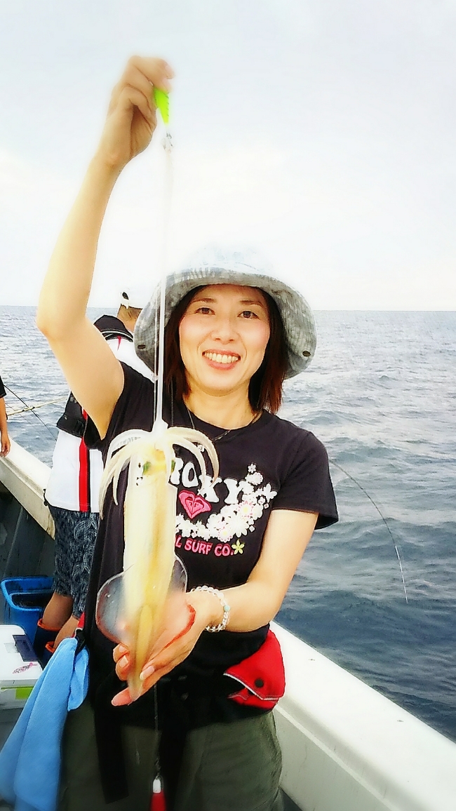 鳥取の海佐知丸さん イカメタルでケンサキイカ釣果