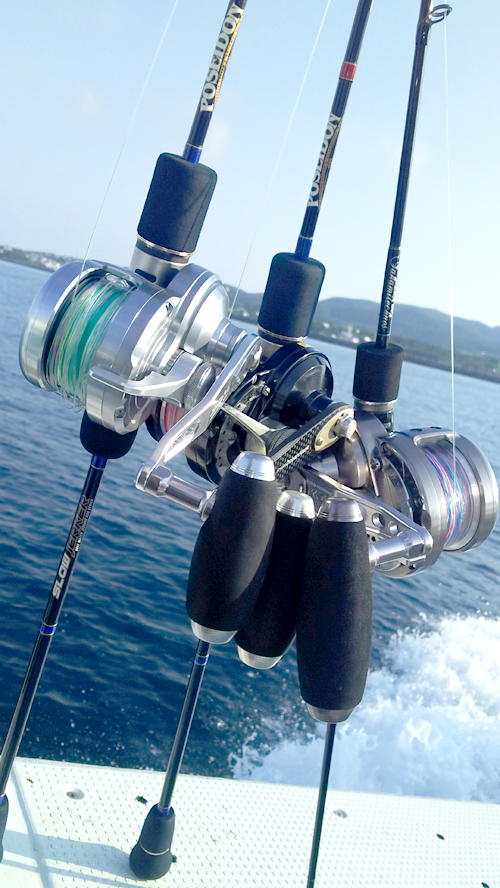 沖縄県久米島 スローピッチジギング キハダマグロ・カツオ釣果