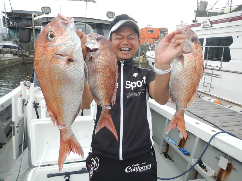 明石のはたの屋さん タイラバで鯛釣果