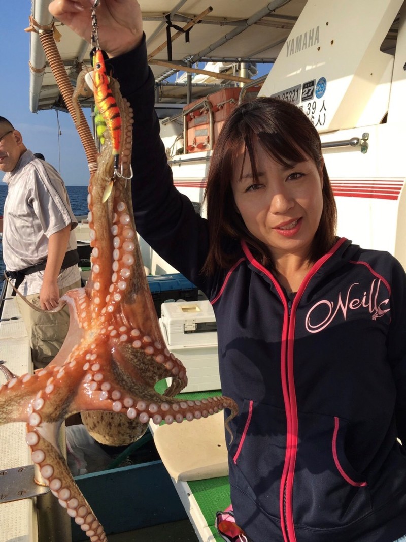 丸松乗合船のタコ釣りでタコ釣果