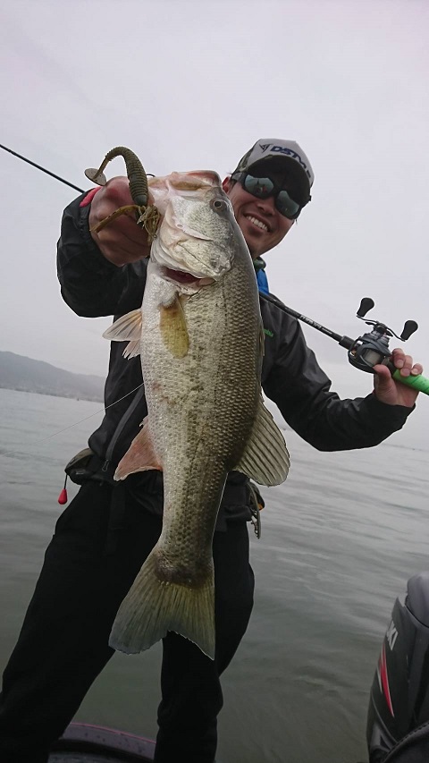 琵琶湖ブラックバス