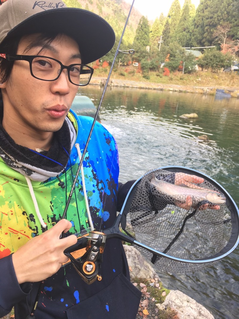 【滋賀】朽木渓流魚センターでトラウト釣り!ミノーで反応◎