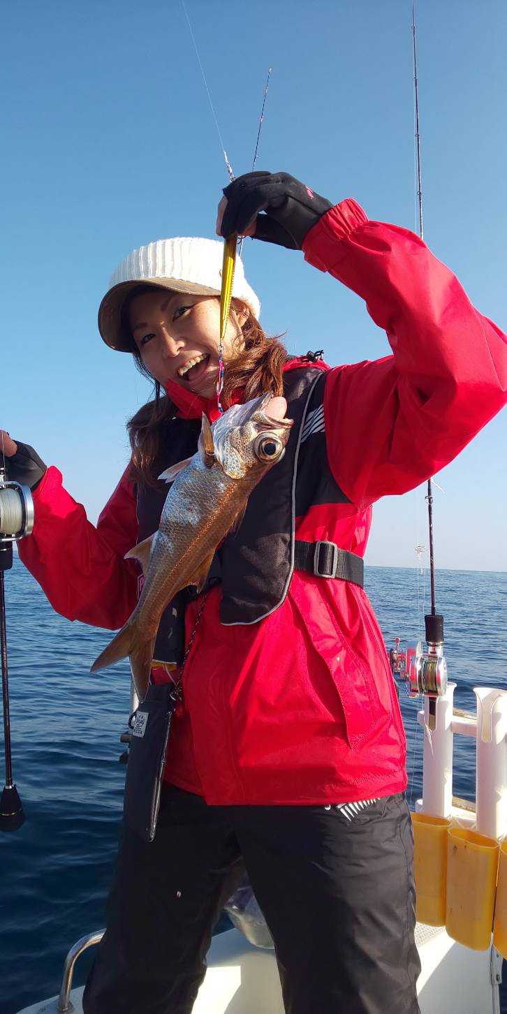 和歌山県新宮でジギング!アジ、サバ、サワラなどGET!