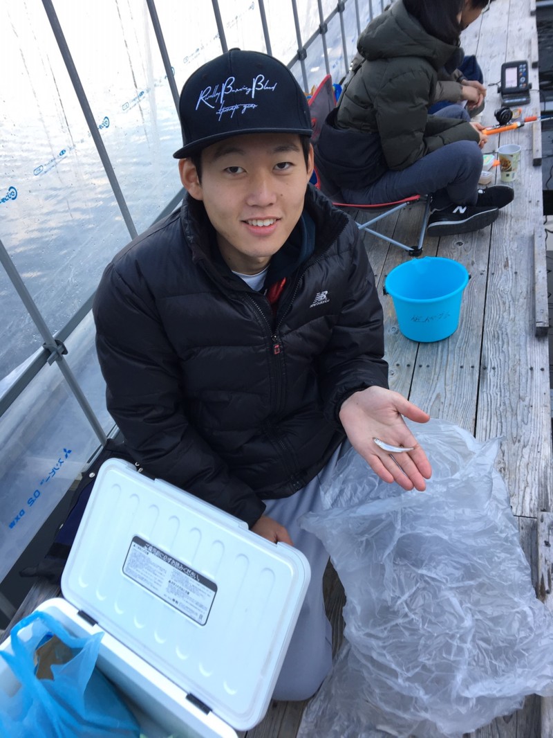 兵庫県篠山市佐仲ダムでワカサギ釣り!魚群探知機がおすすめ