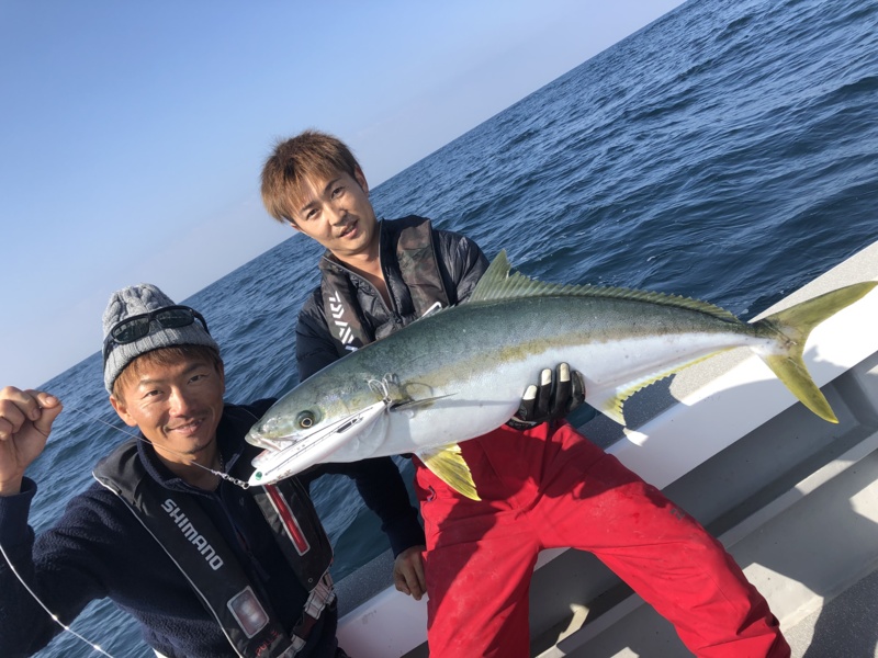 佐賀県呼子でキャステイング&ジギング│ヒラマサ&ブリ釣果