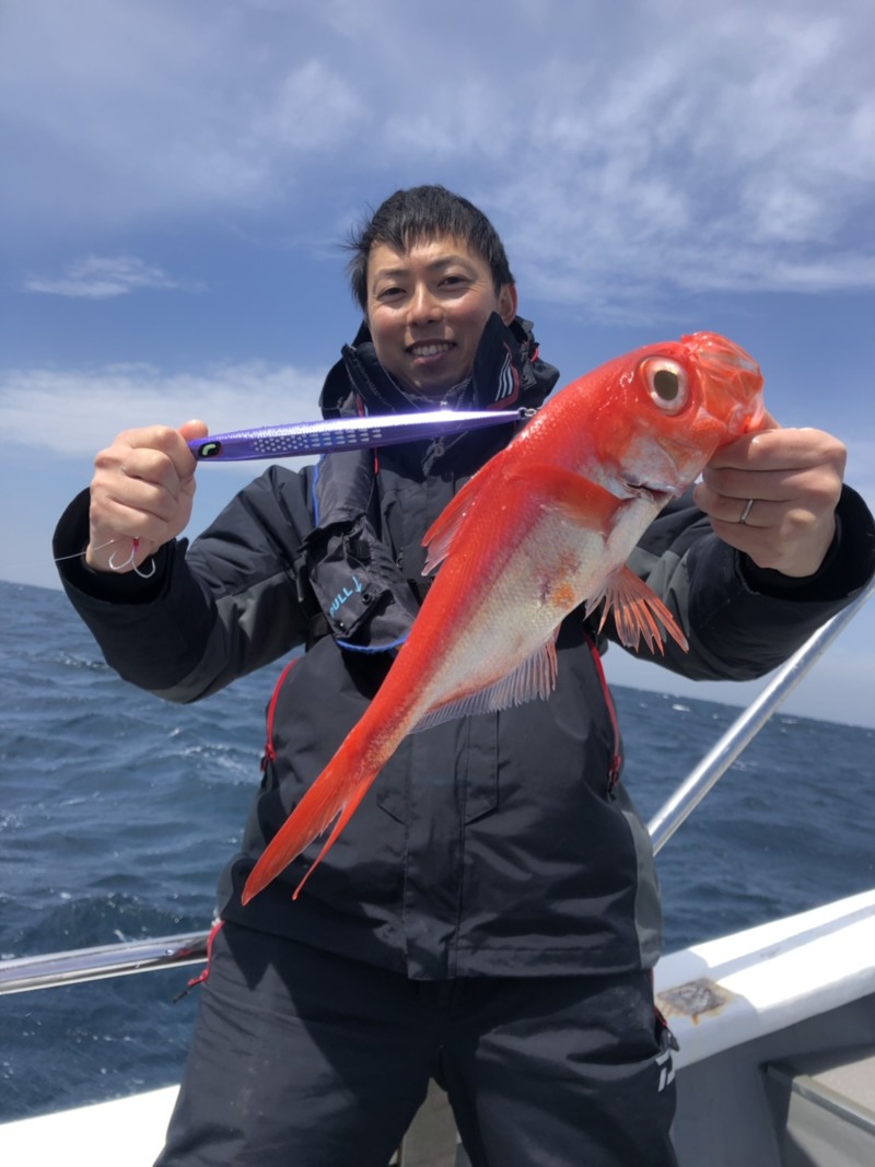 和歌山│中深海ジギングでアカムツ/メジロ/ブリを狙う