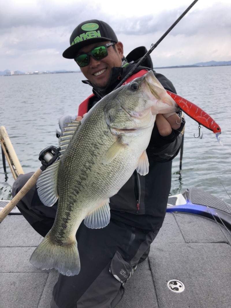 琵琶湖でハードベイトゲーム│バスフィッシング