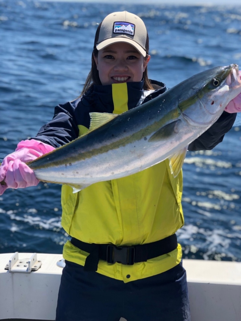 石川県輪島でオフショアジギング│ブリ/メジロ/ワラサGET