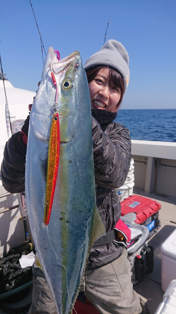 石川県輪島でオフショアジギング│ブリ/メジロ/ワラサGET