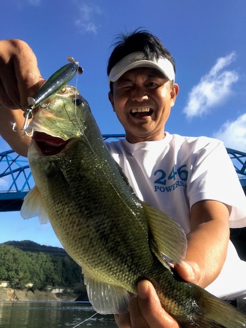 一庫ダムのバス