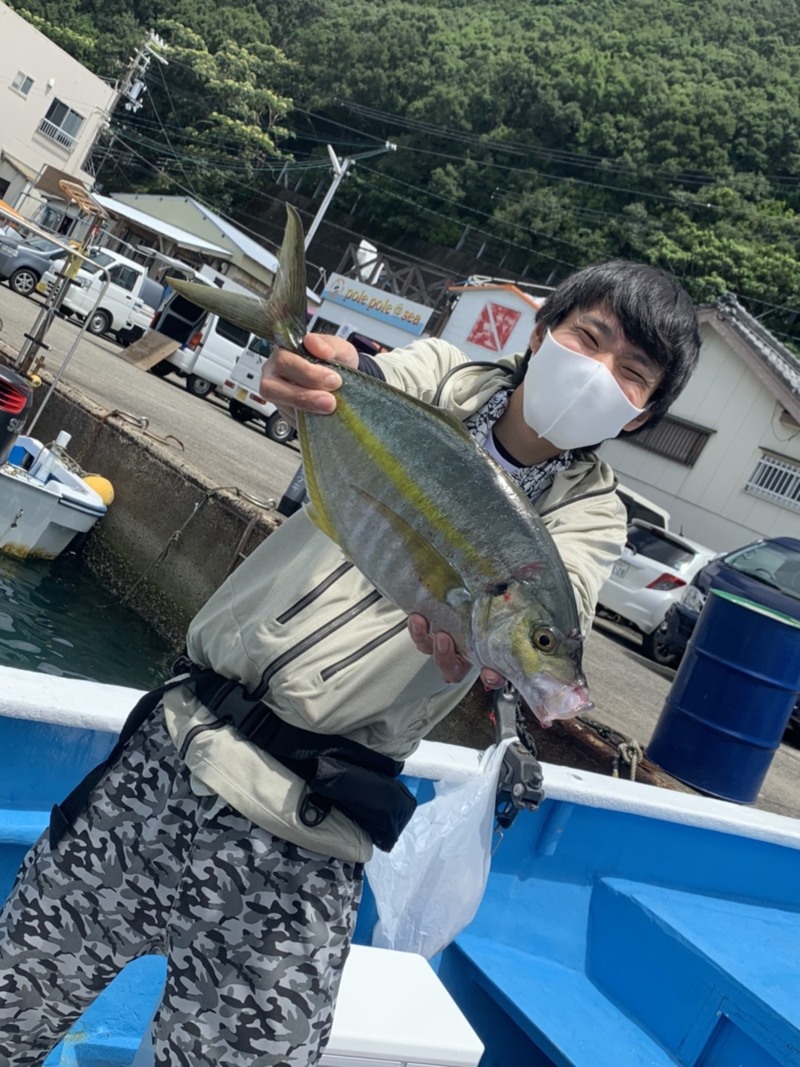 串本でシマアジ釣り!!
