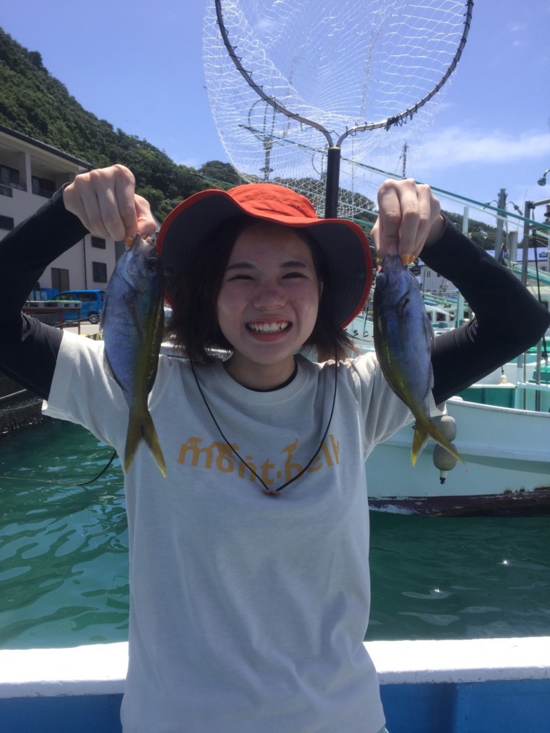 串本でシマアジ釣り!!