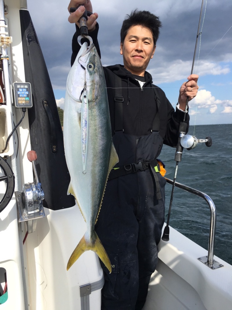 和歌山県紀北沖ののませ釣りでハマチ・アコウ釣果