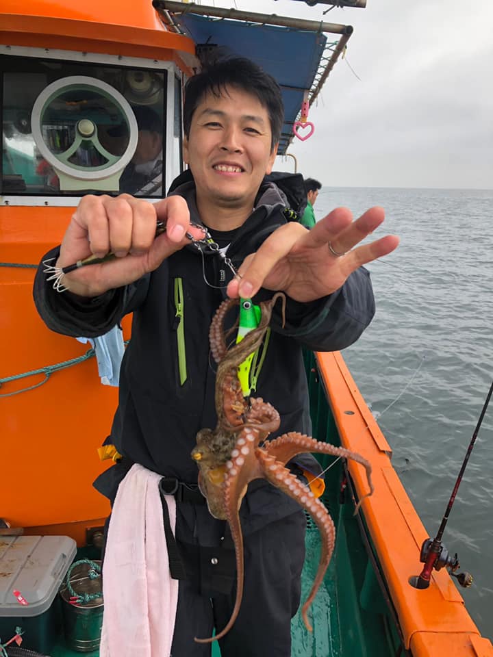 兵庫県明石市海蓮丸の船釣りでタコ釣果