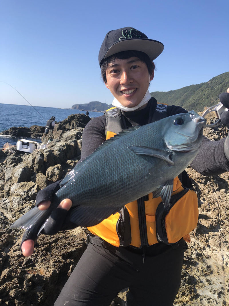 和歌山見老津林渡船の磯釣りでグレ釣果