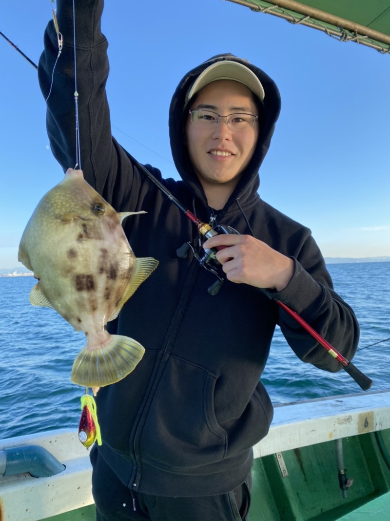 和歌山県三邦丸の船釣りでカワハギ・マダイ釣果