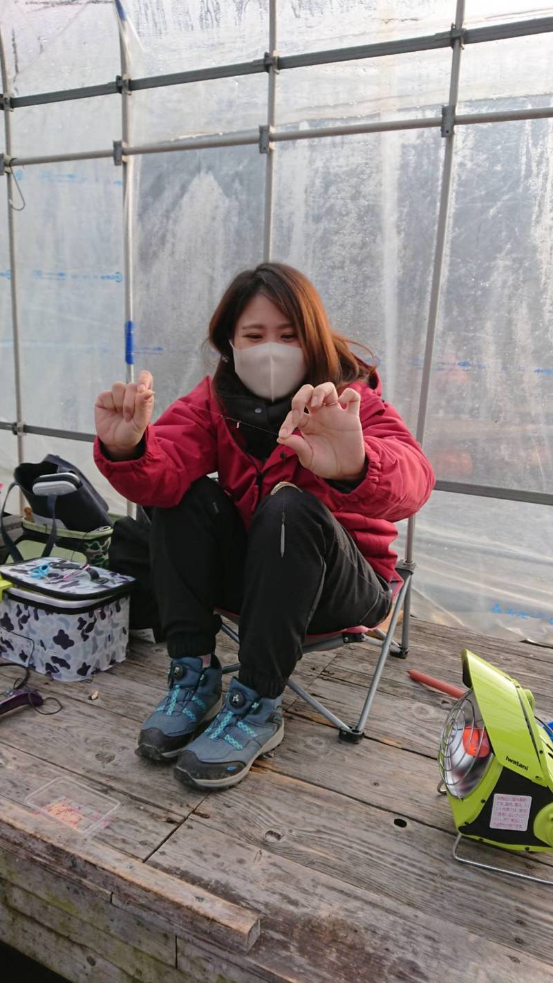 兵庫県佐仲ダムのワカサギ釣りでワカサギ釣果