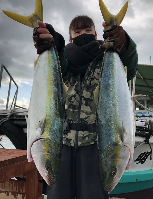 兵庫県明石沖魚英の船釣りでツバス・メジロ釣果