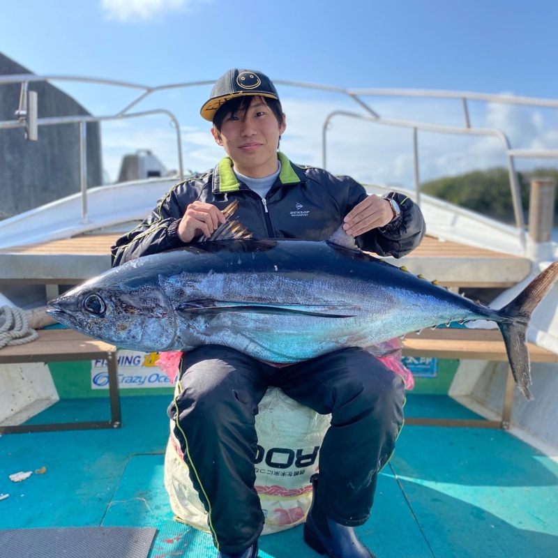 三重県志摩市かちかち丸のトンボジギングでビンチョウマグロ釣果
