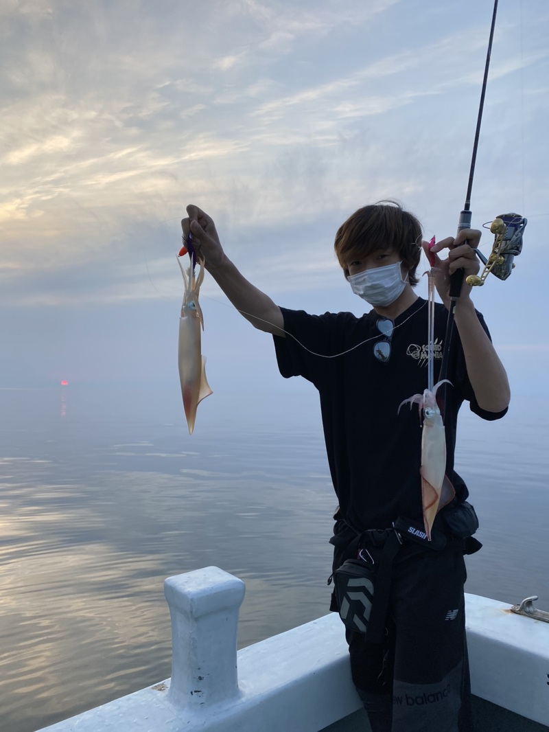 京都府和丸の船釣りでイカ釣果