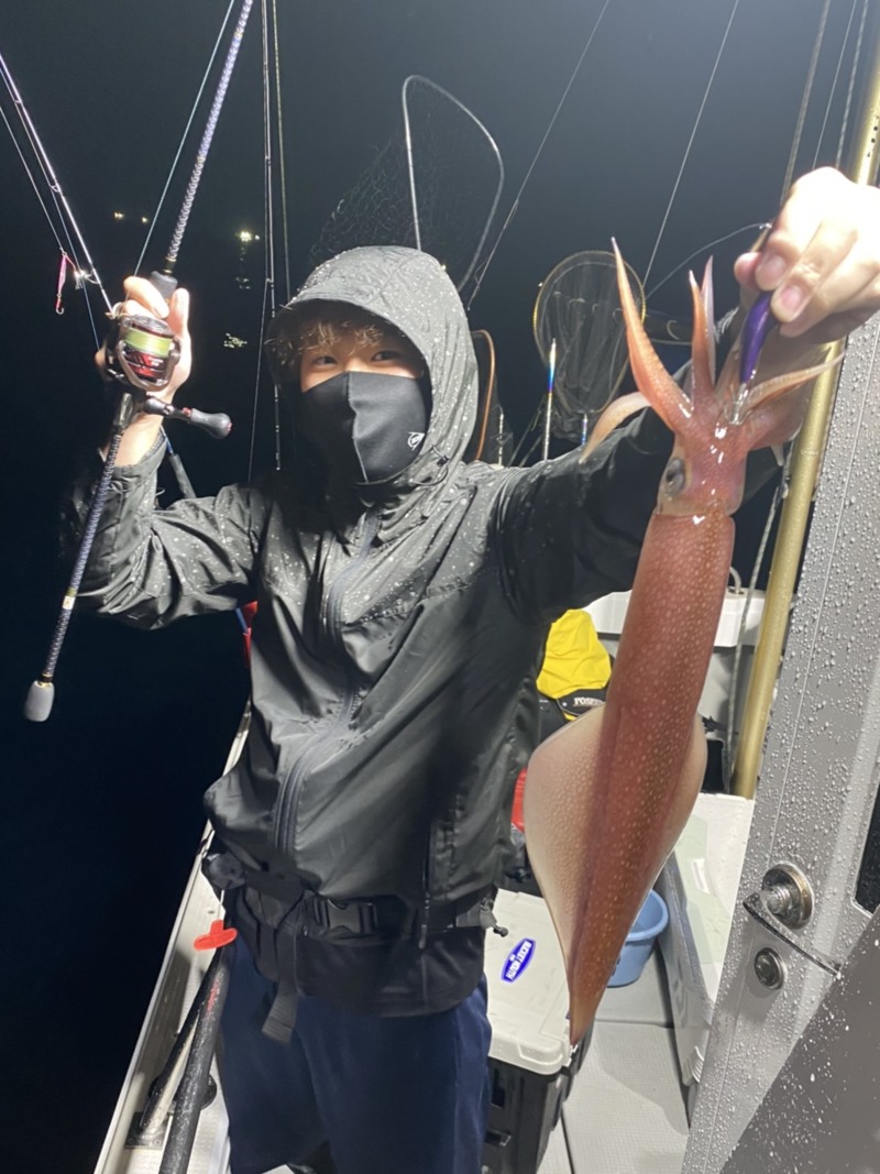 京都府丹後エビスの船釣りでイカ釣果