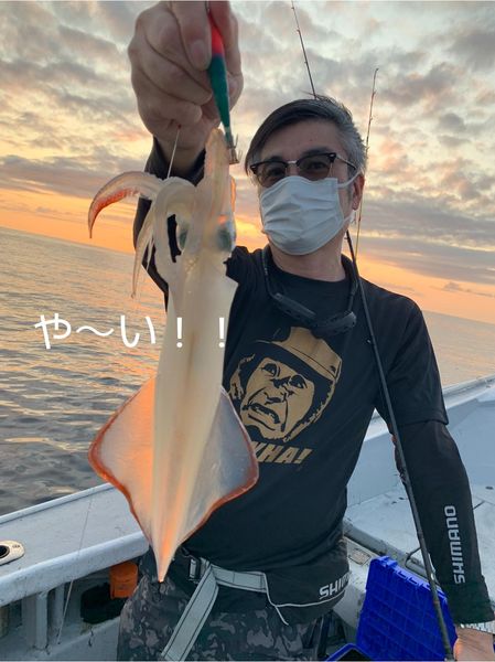鳥取県賀露北祐丸の船釣りで白イカ釣果
