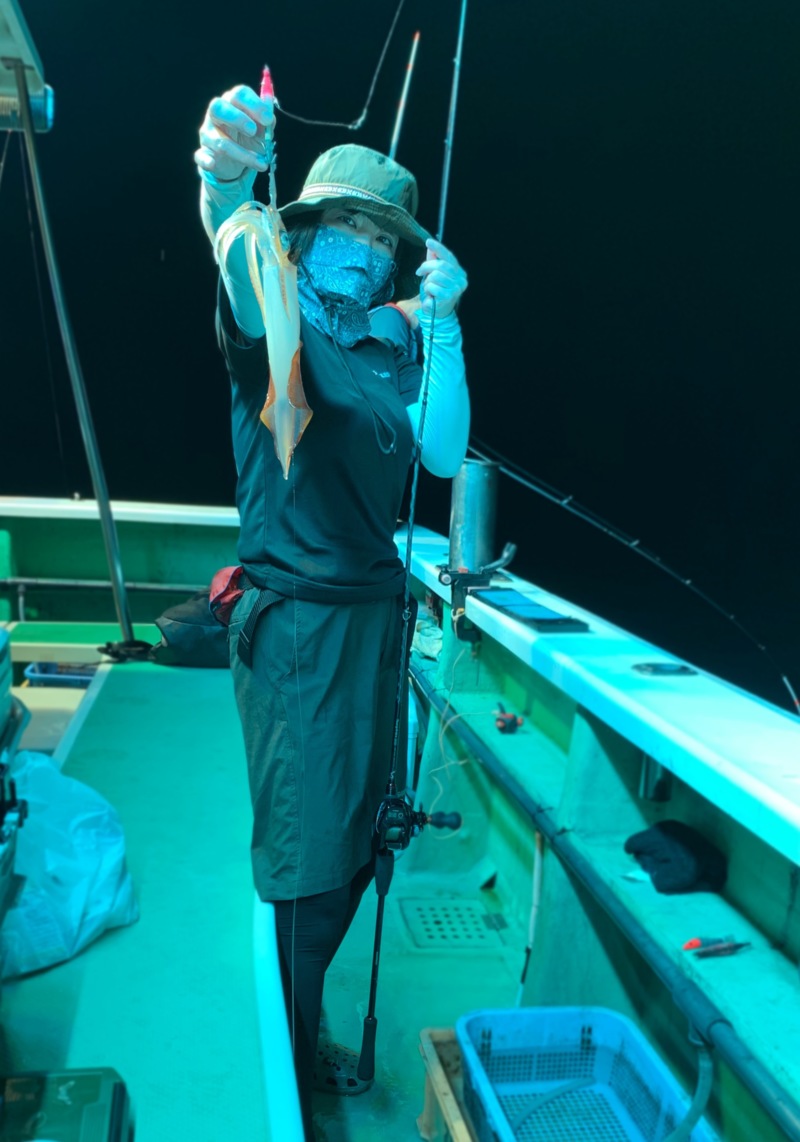 福井県福丸の船釣りでマイカ・ウマヅラハギ・アジ・カイワリ釣果