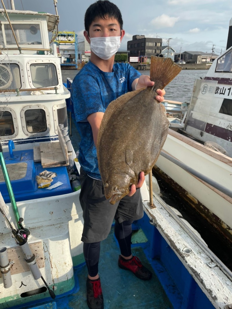 和歌山県紀北勝丸の船釣りで真鯛・ヒラメ釣果