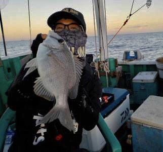 和歌山県天昇丸の天秤フカセでメイチダイ・オオヒメダイ釣果