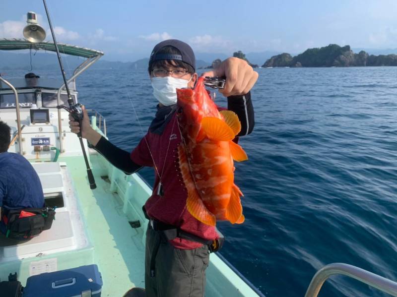 三重県フィッシング光栄の船釣りでアカハタ・オオモンハタ釣果