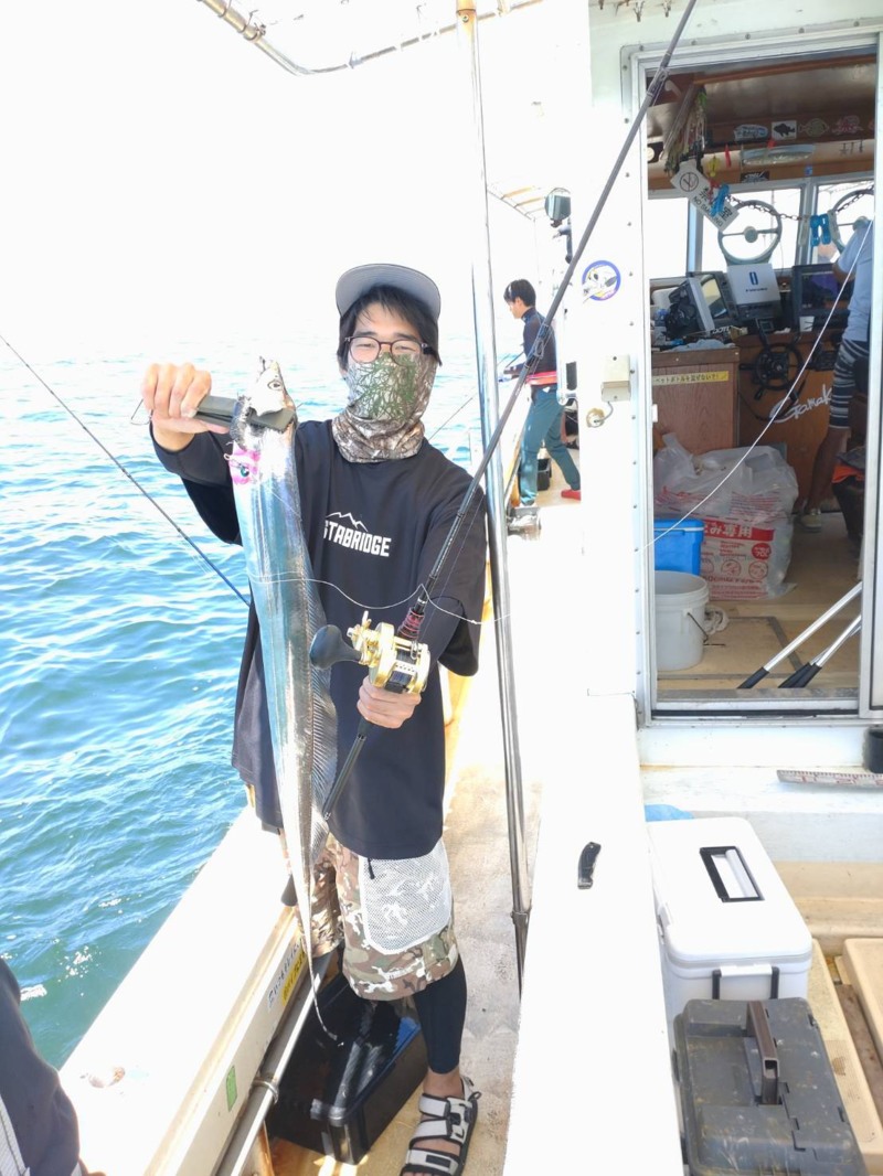 兵庫県須磨盛和丸の船釣りでタチウオ釣果