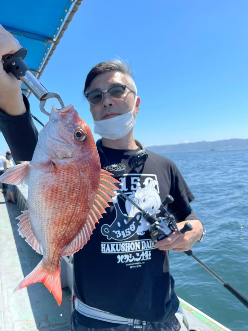 兵庫県明石利弥丸の船釣りで鯛・サゴシ・マゴチ釣果