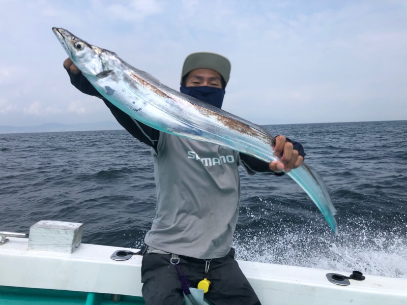 兵庫県里桜ちゃん丸の船釣りでタチウオ釣果