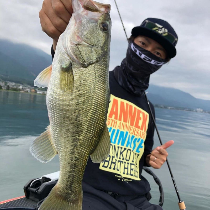 滋賀県大津市のホンツガイドサービスでブラックバス釣果