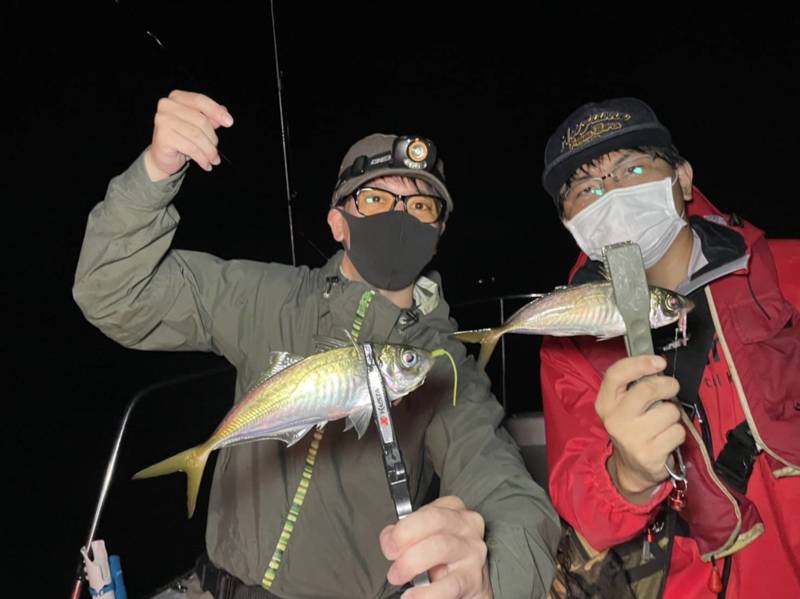 大阪府Chaseの船釣りでアジ釣果