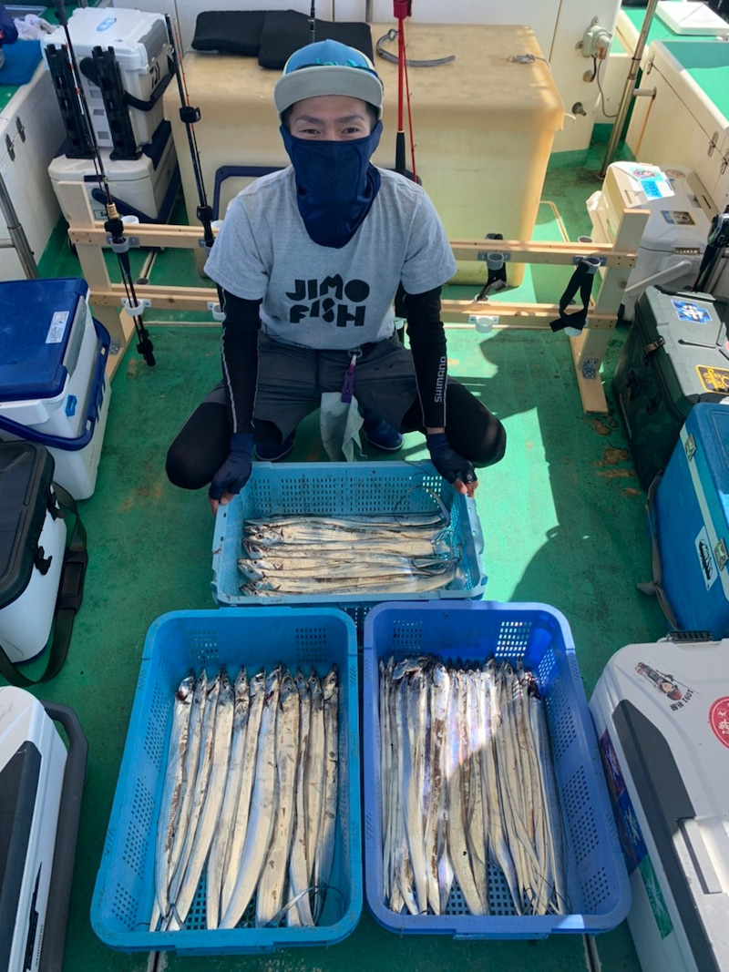 兵庫神戸市 仙正丸の船釣りでタチウオ釣果