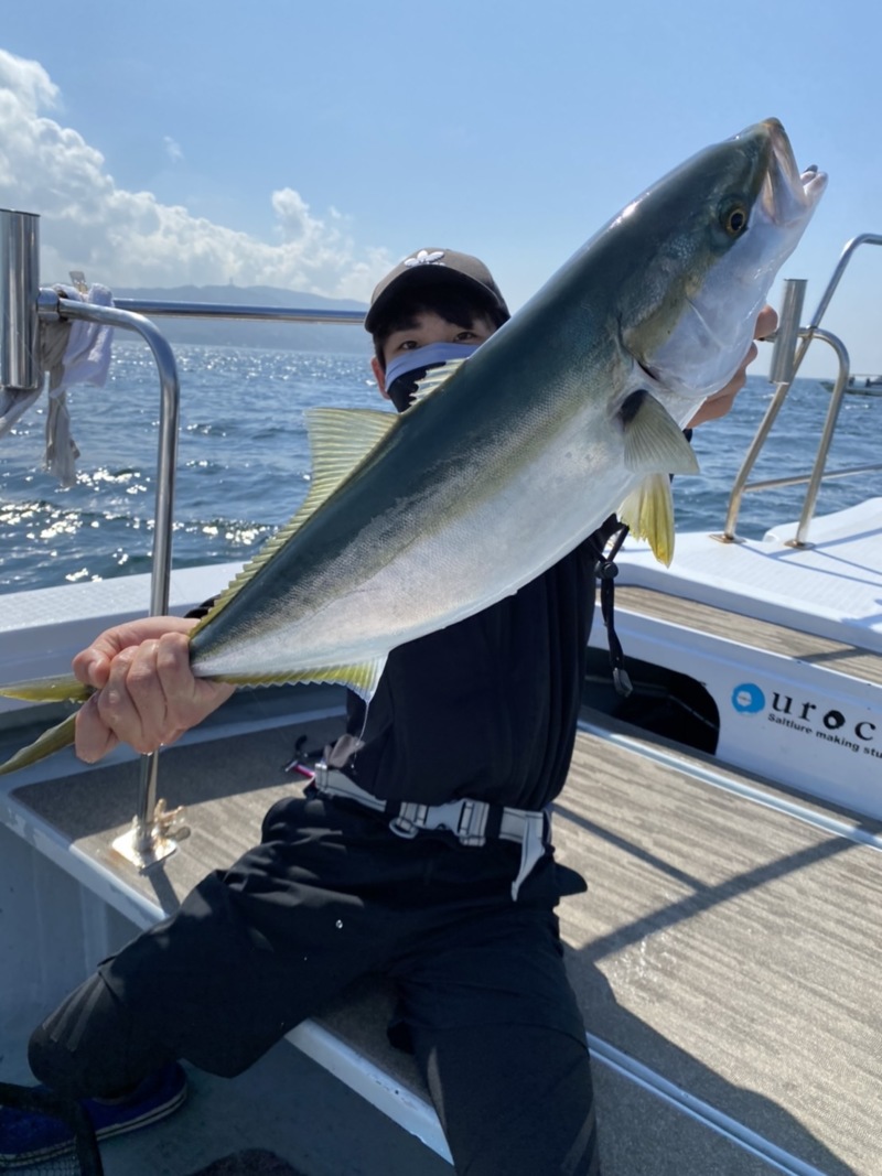 兵庫県明石市 M's JERKの船釣りでタチウオ・ハマチ釣果