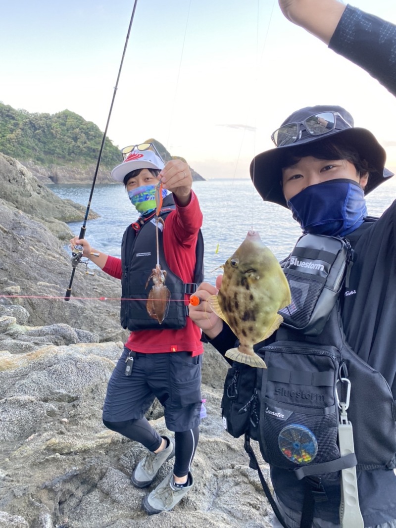 和歌山県日高郡由良町坂田渡船の磯釣りでグレ釣果