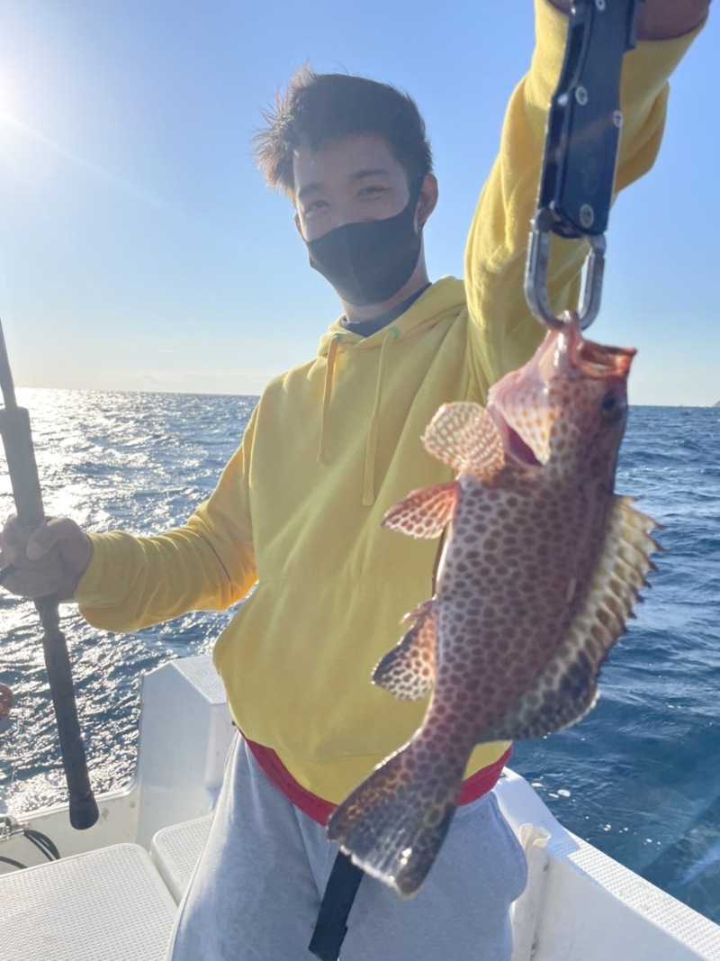 和歌山県田辺沖 百匹屋のボートロックフィッシュでアカハタ釣果