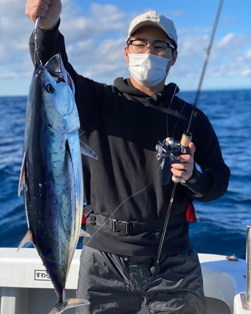 三重県志摩 へいみつ丸の船釣りでカツオ釣果