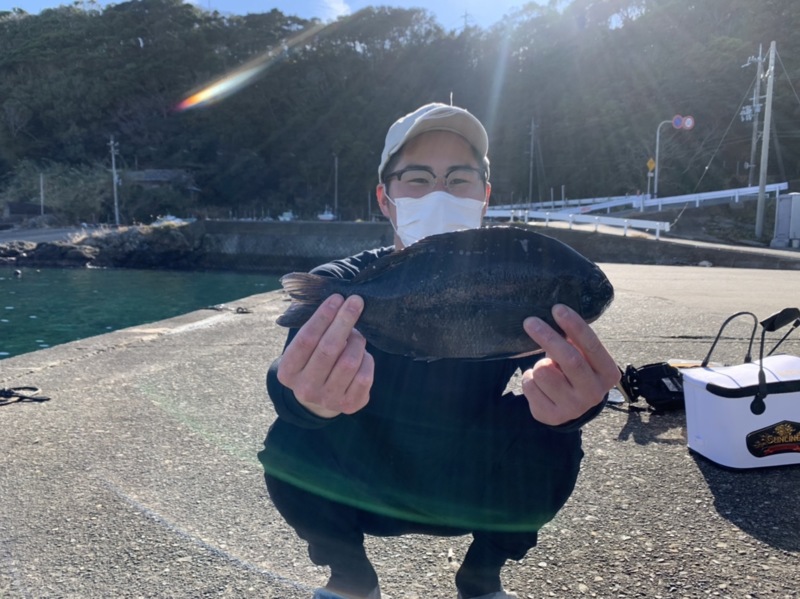 和歌山県串本串本町 谷口渡船の磯釣りでグレ・ダツ釣果